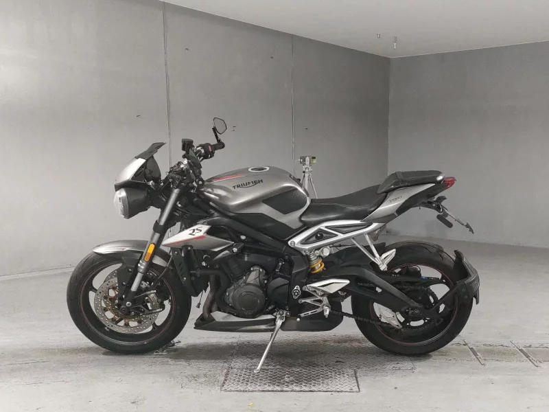 Triumph TRIUMPH STREET TRIPLE RS