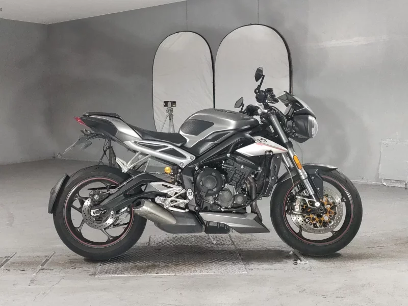 Triumph TRIUMPH STREET TRIPLE RS