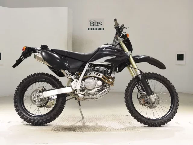Honda XR250-2 лот № 8036 оценка 4  с аукциона в Японии