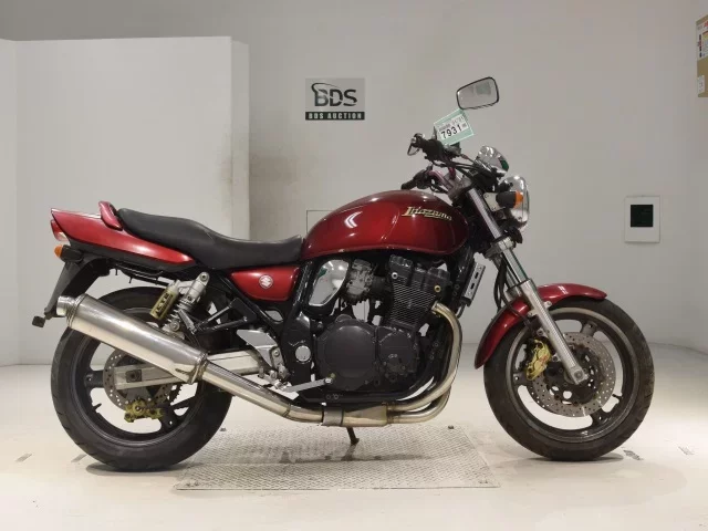 Suzuki INAZUMA 400 лот № 7931 оценка 4  с аукциона в Японии