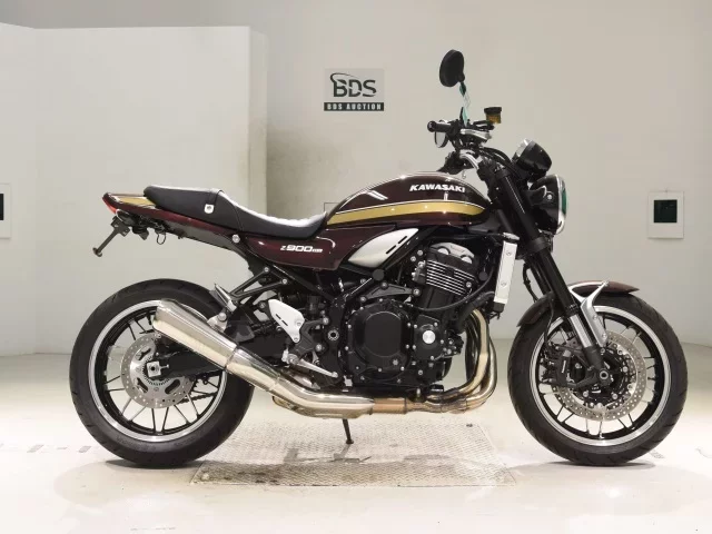 Kawasaki Z900RS лот № 2790 оценка 7  с аукциона в Японии