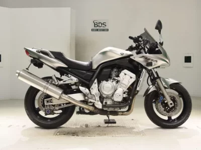 Yamaha FZS1000 FEATHER  с аукциона в Японии