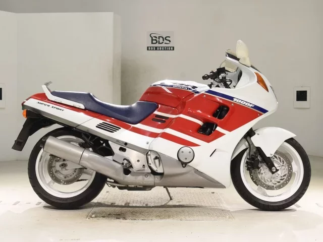 Honda CBR1000F лот № 5040 оценка 4  с аукциона в Японии