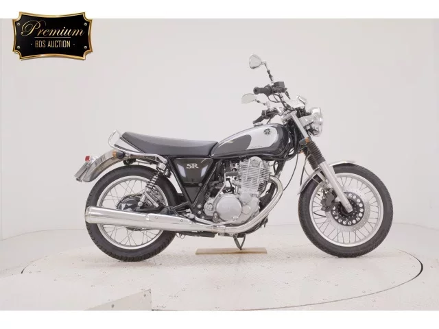 Yamaha SR400-5 лот № 7524 оценка 5  с аукциона в Японии