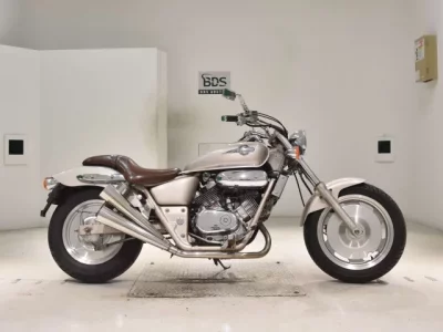 Honda MAGNA 250  с аукциона в Японии