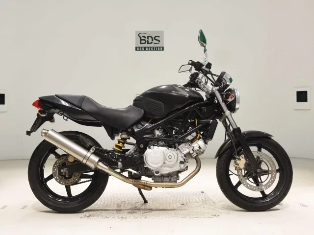 Honda VTR250 лот № 7702 оценка 4  с аукциона в Японии