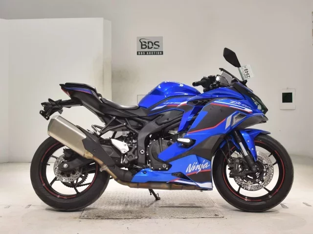 Kawasaki ZX-4R SE лот № 2949 оценка 5  с аукциона в Японии