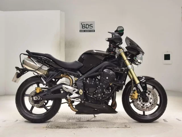 Triumph  STREET TRIPLE лот № 0223 оценка 5  с аукциона в Японии