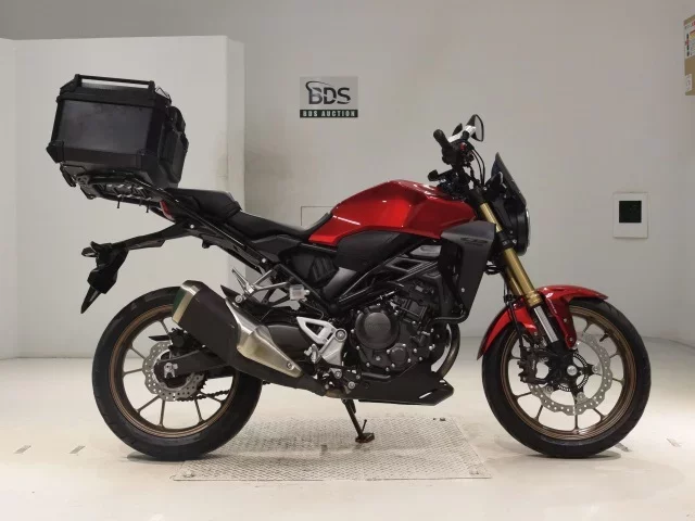 Honda CB250RA лот № 0216 оценка 6  с аукциона в Японии