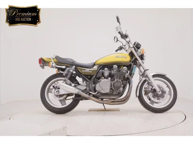 Kawasaki ZEPHYR750 лот № 2508 оценка 4  с аукциона в Японии