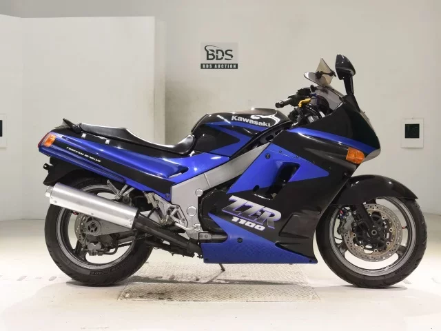 Kawasaki ZZR1100 лот № 5065 оценка 4  с аукциона в Японии