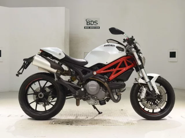 Ducati  MONSTER 796 ABS лот № 5080 оценка 5  с аукциона в Японии