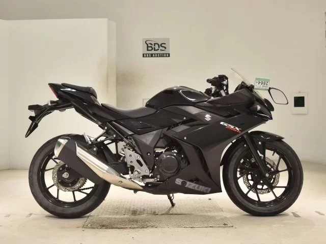 Suzuki GSX250R лот № 2864 оценка 4  с аукциона в Японии