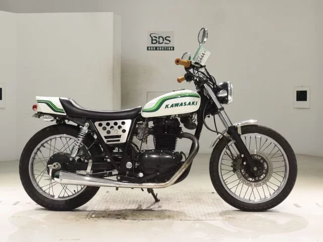 Kawasaki 250TR лот № 0444 оценка 4  с аукциона в Японии