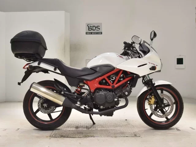 Honda VTR-F250 лот № 2730 оценка 4  с аукциона в Японии