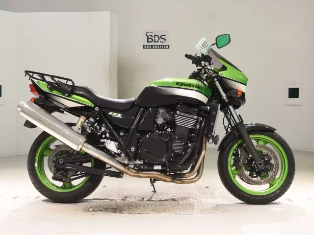 Kawasaki ZRX1200R лот № 5351 оценка 4  с аукциона в Японии