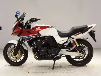 Honda CB400SFV-4 BOLDOR  с аукциона в Японии