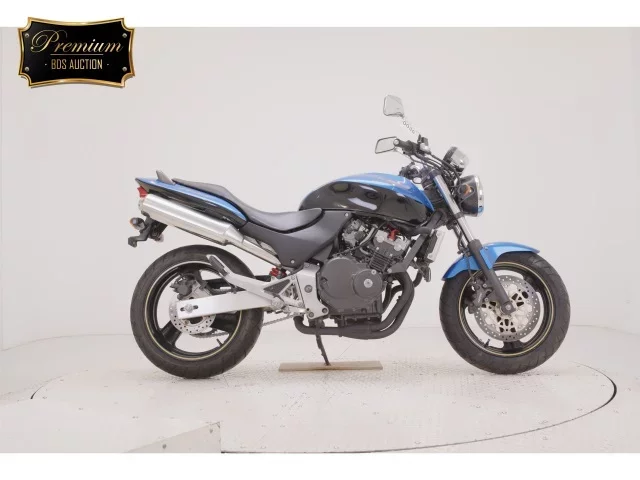 Honda HORNET250 лот № 0036 оценка 4  с аукциона в Японии