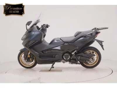 Yamaha T-MAX560T  с аукциона в Японии