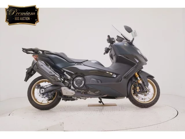 Yamaha T-MAX560T лот № 2544 оценка 5  с аукциона в Японии