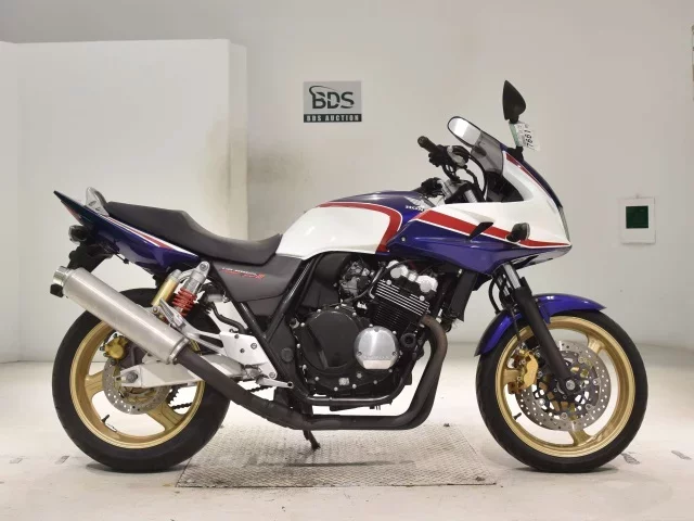 Honda CB400SFV-3 BOLDOR лот № 7661 оценка 4  с аукциона в Японии