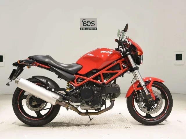 Ducati  MONSTER 400 лот № 7610 оценка 5  с аукциона в Японии
