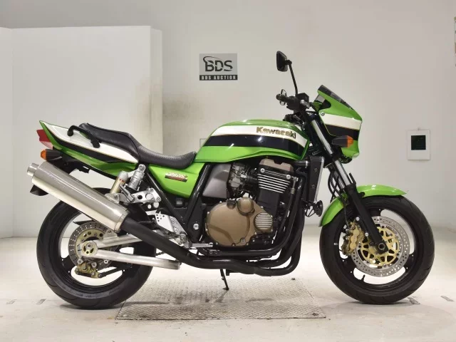 Kawasaki ZRX1200R лот № 2894 оценка 5  с аукциона в Японии