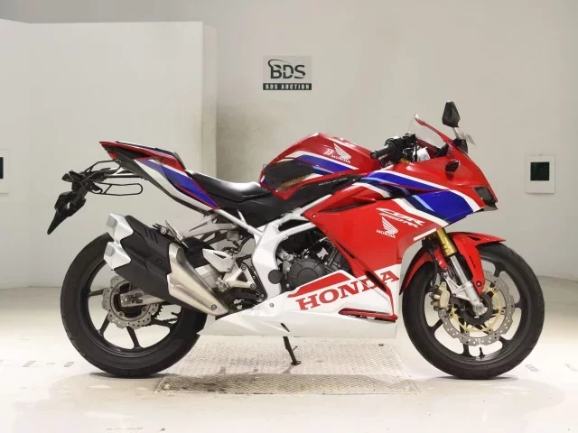 Honda CBR250RR-2A лот № 5192 оценка 4  с аукциона в Японии