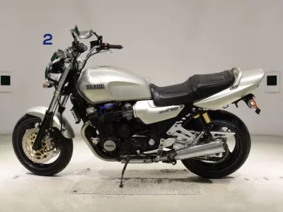 Yamaha XJR1200  с аукциона в Японии
