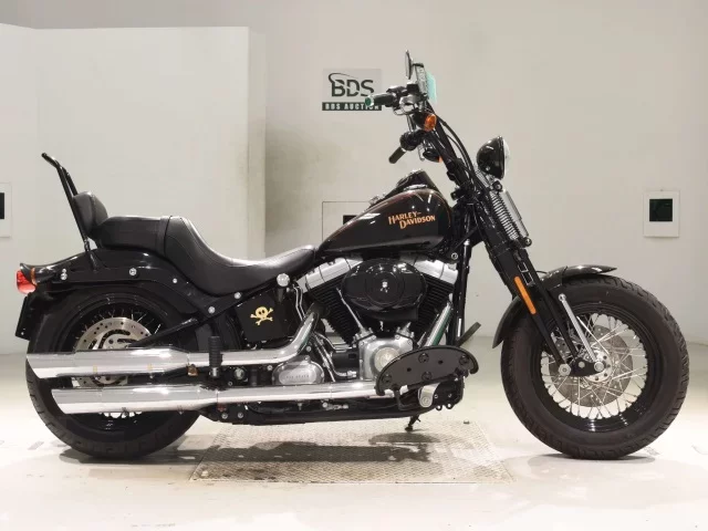 Harley-Davidson HARLEY FLSTSB1580 лот № 5294 оценка 4  с аукциона в Японии