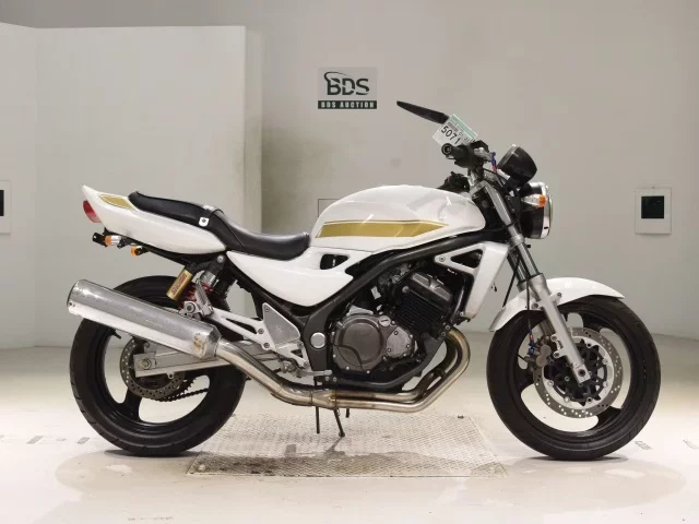 Kawasaki BALIUS250-2 лот № 5071 оценка 4  с аукциона в Японии