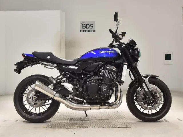 Kawasaki Z900RS лот № 2634 оценка 5  с аукциона в Японии
