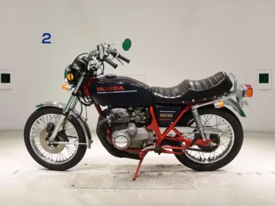 Honda CB400 лот № 2714 оценка 4  с аукциона в Японии 2