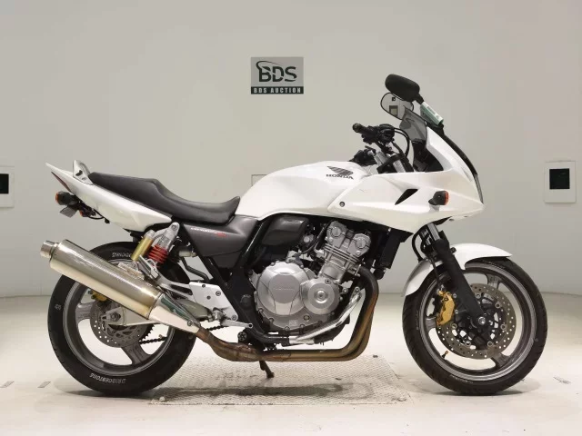 Honda CB400SFV-4 BOLDOR лот № 7880 оценка 4  с аукциона в Японии