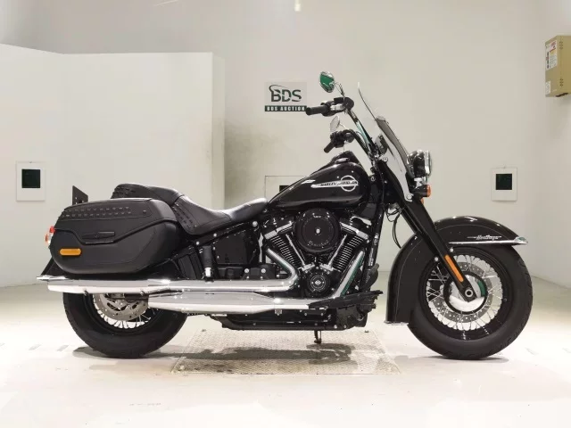 Harley-Davidson HARLEY FLHC1750 лот № 3007 оценка 6  с аукциона в Японии