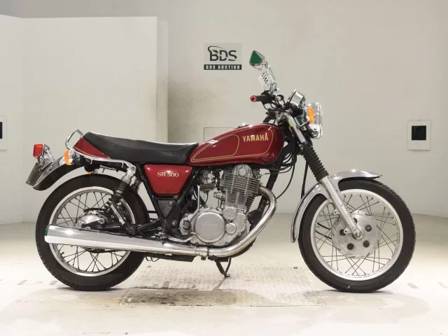 Yamaha SR500-2 лот № 5366 оценка 4  с аукциона в Японии