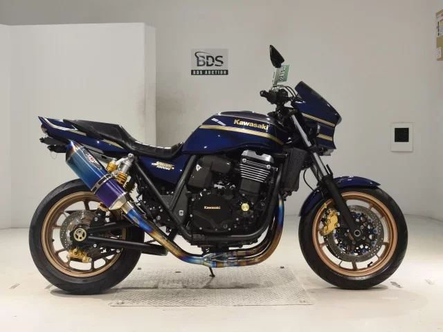 Kawasaki ZRX1200 лот № 0215 оценка 4  с аукциона в Японии