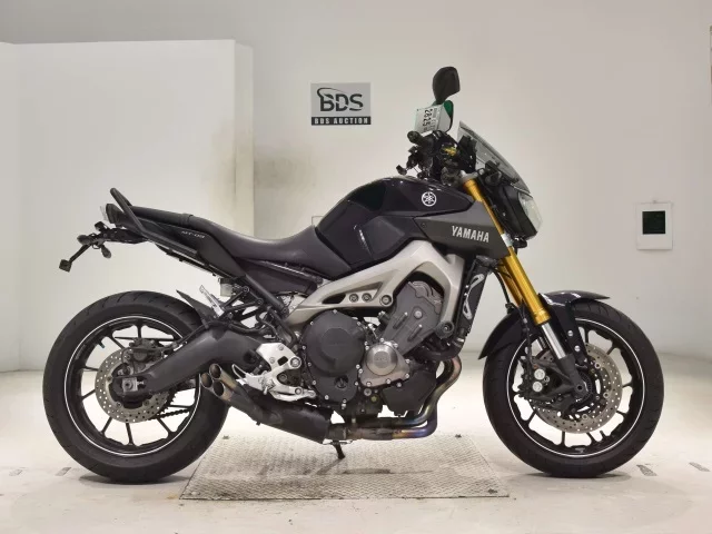Yamaha MT-09A лот № 2825 оценка 4  с аукциона в Японии