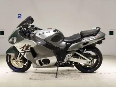 Suzuki GSX1300R HAYABUSA  с аукциона в Японии