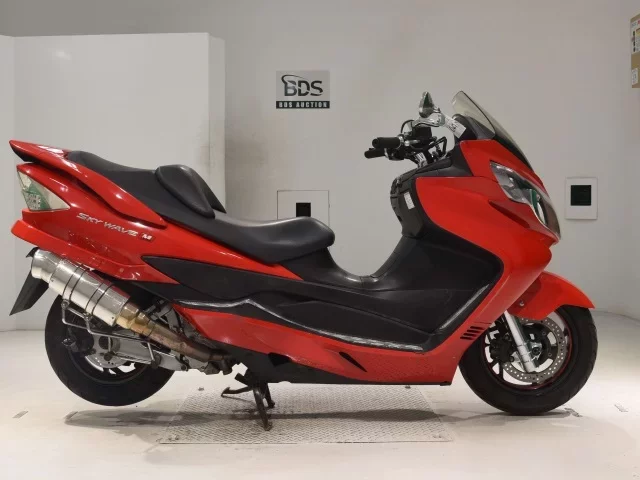 Suzuki SKYWAVE 250M лот № 0417 оценка 4  с аукциона в Японии