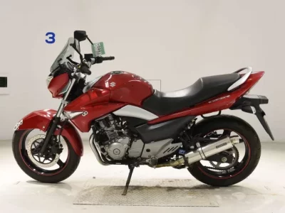 Suzuki GSR250  с аукциона в Японии