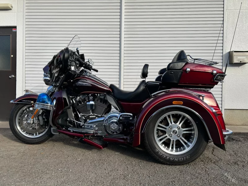 Harley-Davidson HARLEY FLHTCU