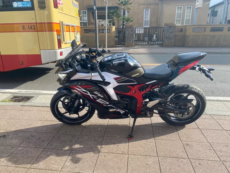 Kawasaki NINJA ZX-25R SE