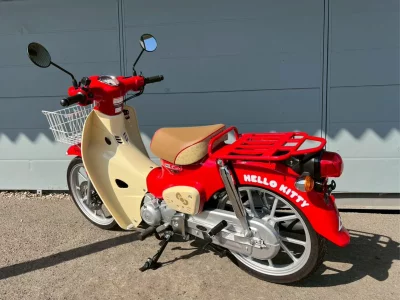 Honda SUPER CUB 110 HELLOKITTY