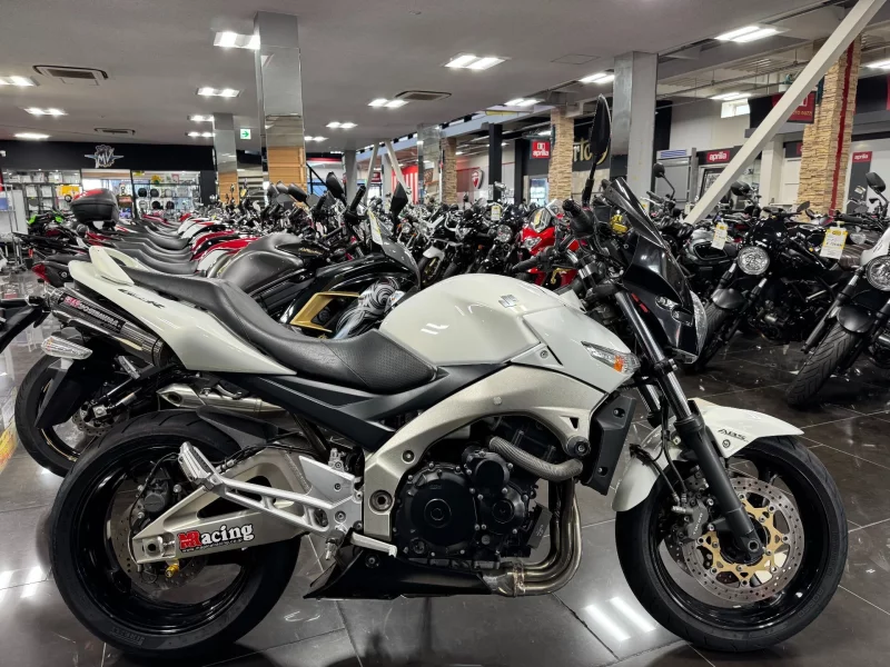 Suzuki GSR400ABS
