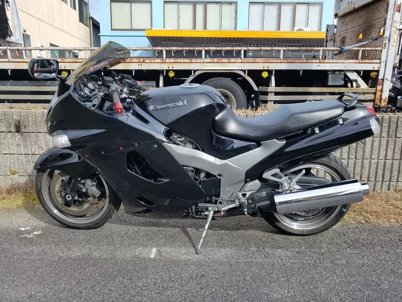 Kawasaki ZZR1100