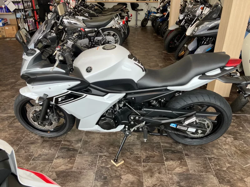 Yamaha XJ6 DIVERSION ABS
