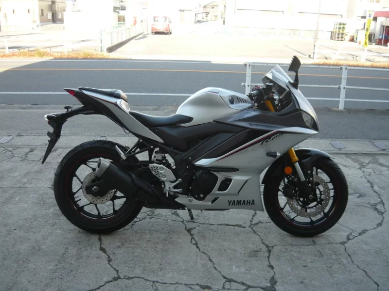 Yamaha YZF-R25