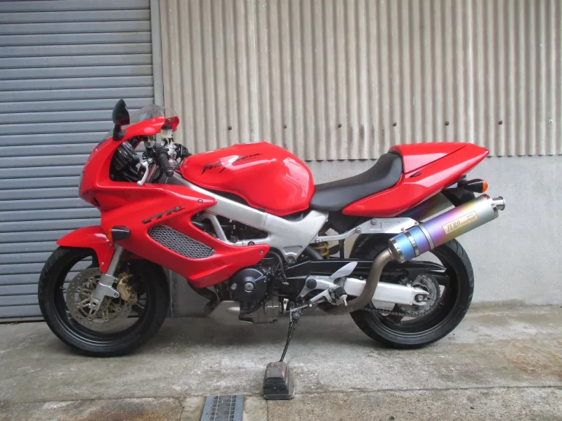 Honda VTR1000F