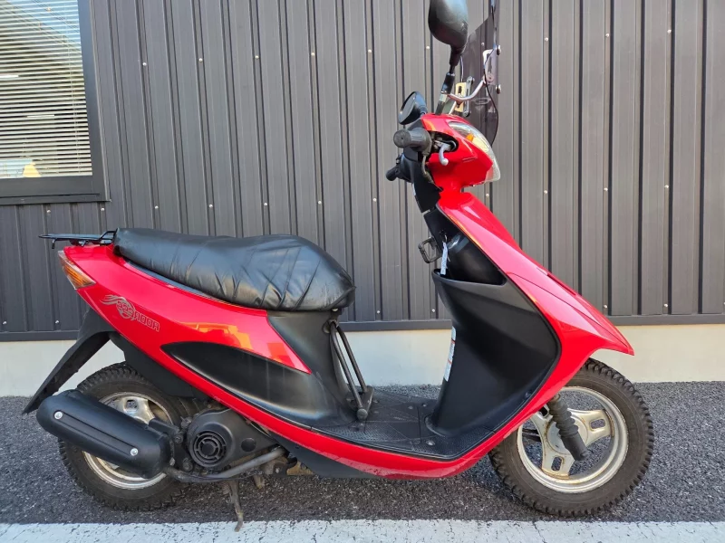 Suzuki ADDRESS V50